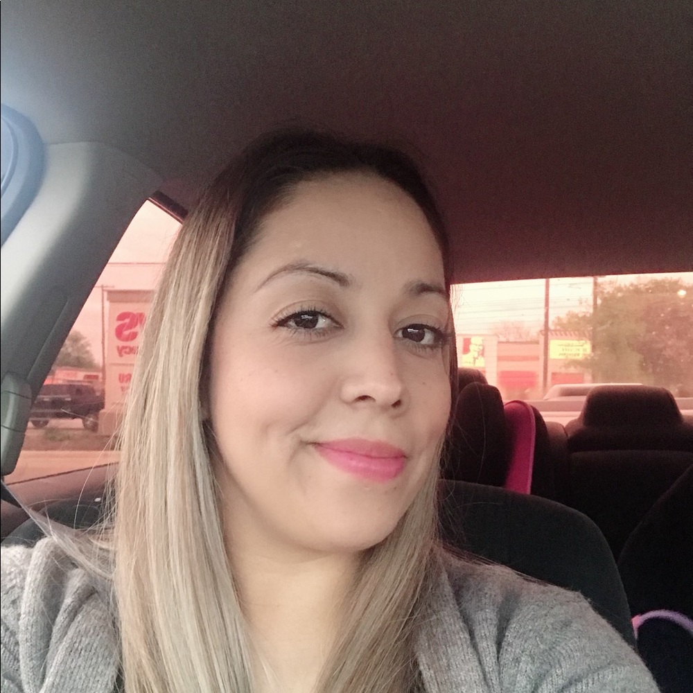 Meet your Posher, Karina